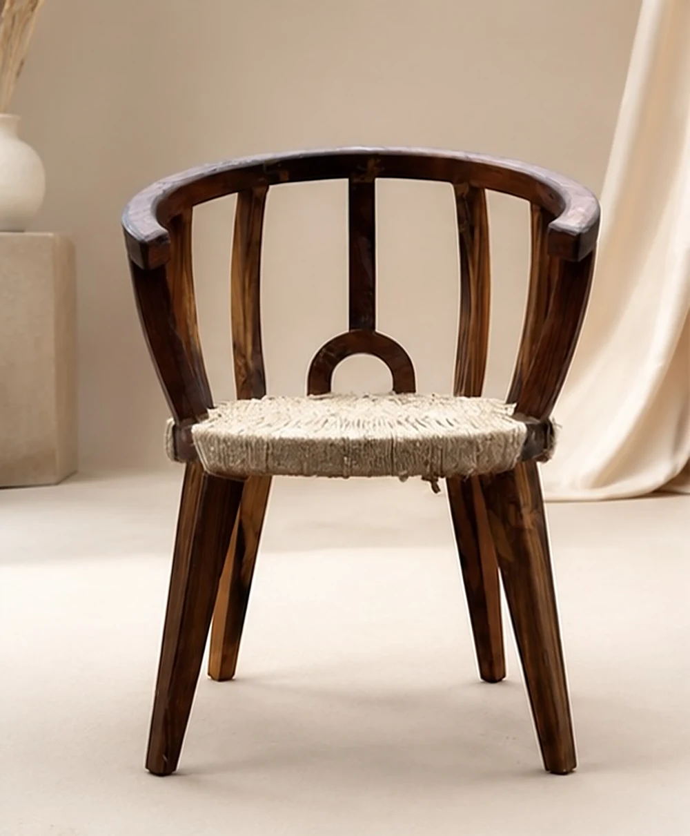 The finished chair from the front